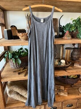 ♥️ Magnolia Pearl Astrid Tank Dress